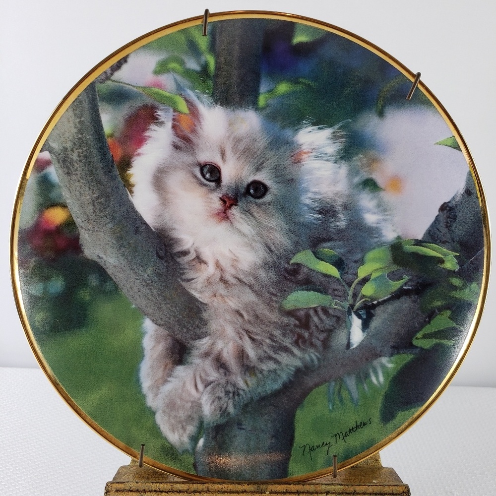 Franklin Mint 
Out on a Limb LTD Edition Cat
